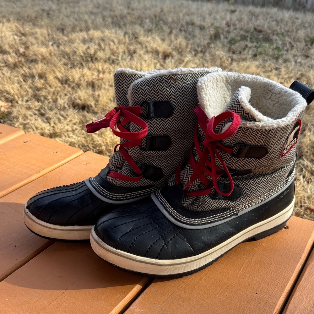 Sorel Tivoli II Herringbone Waterproof Winter Boots - Grey/Red